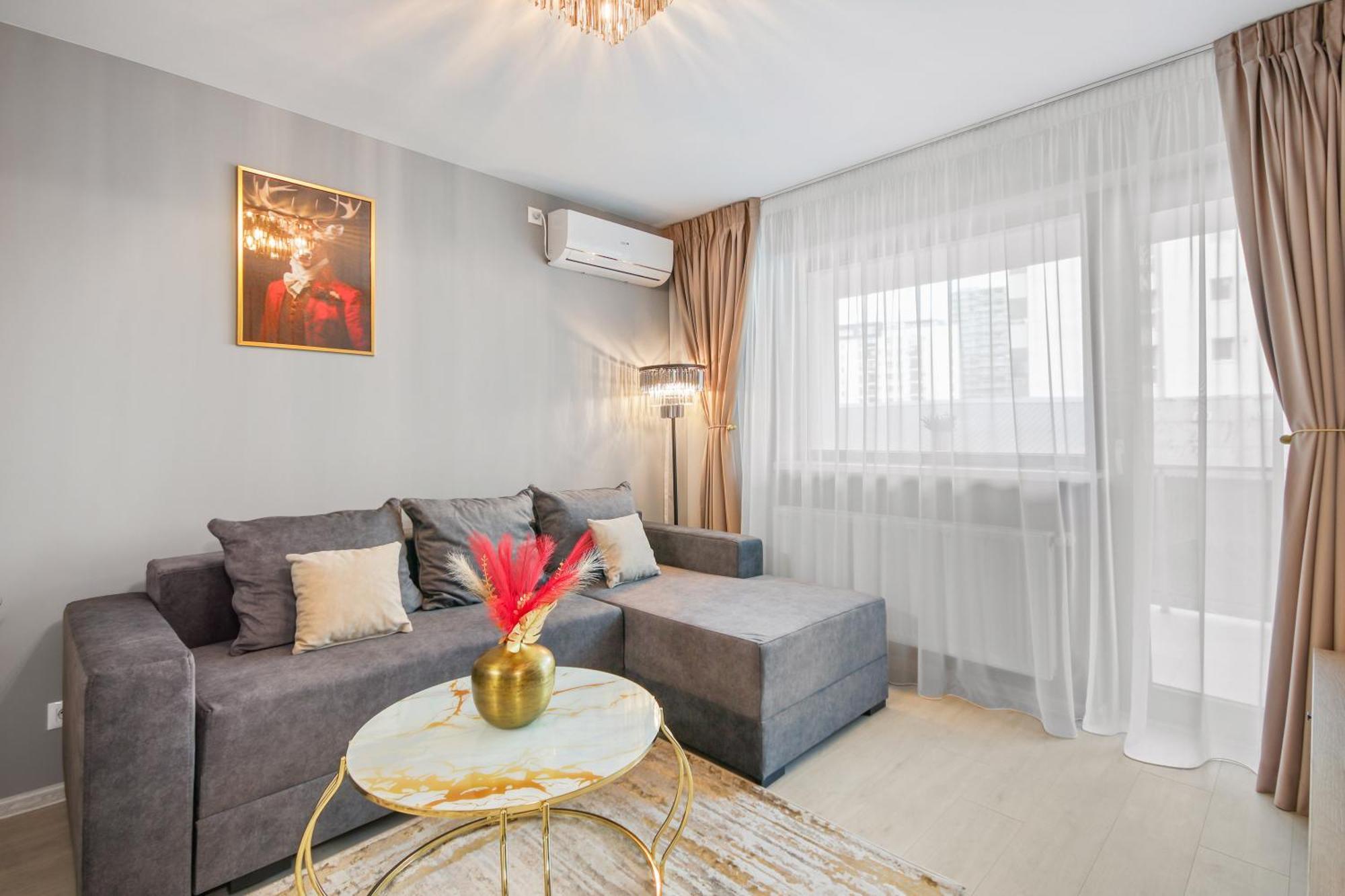 Hils Pallady Apartment Bucharest