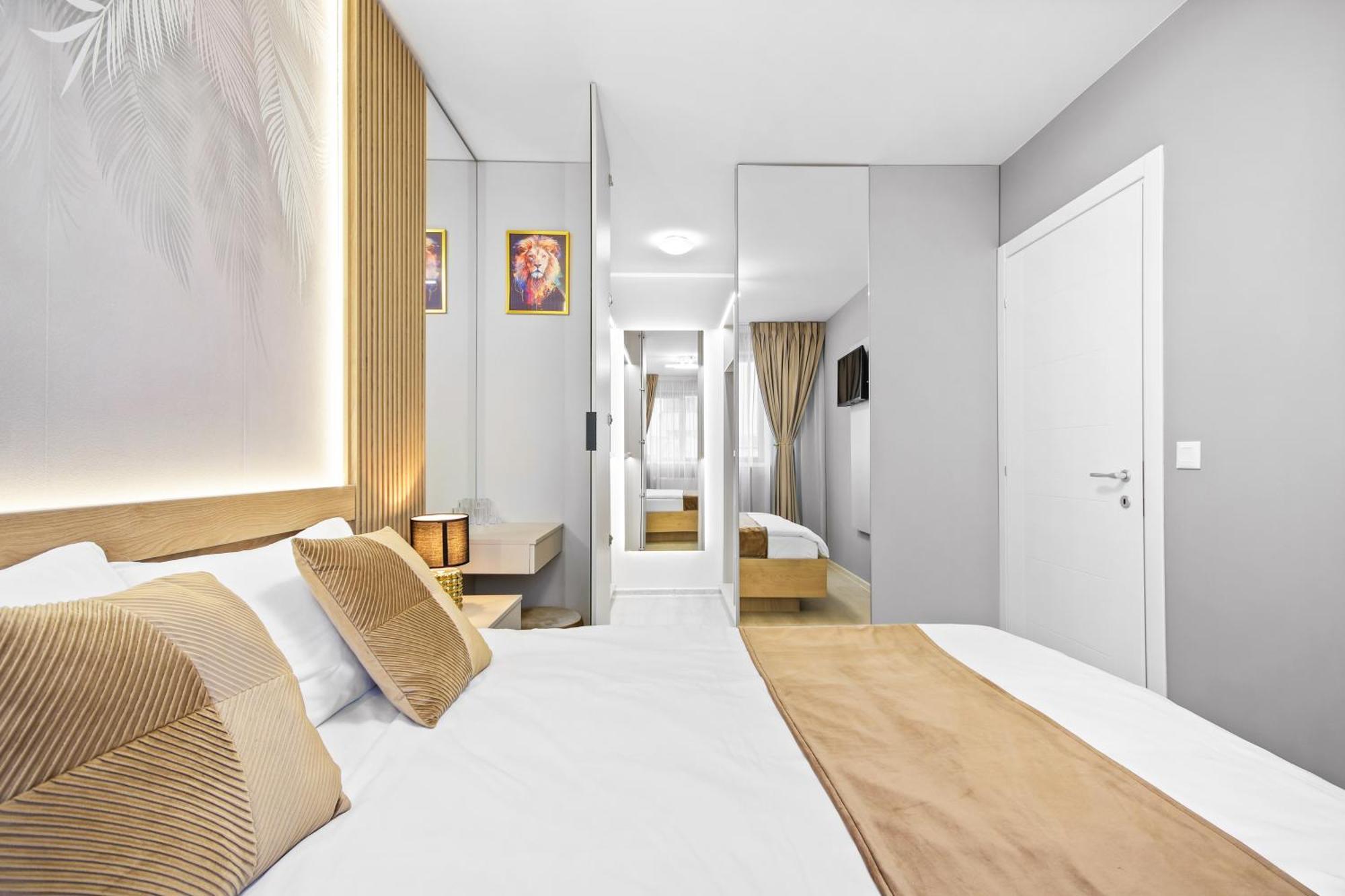 Apartment Hils Pallady *
